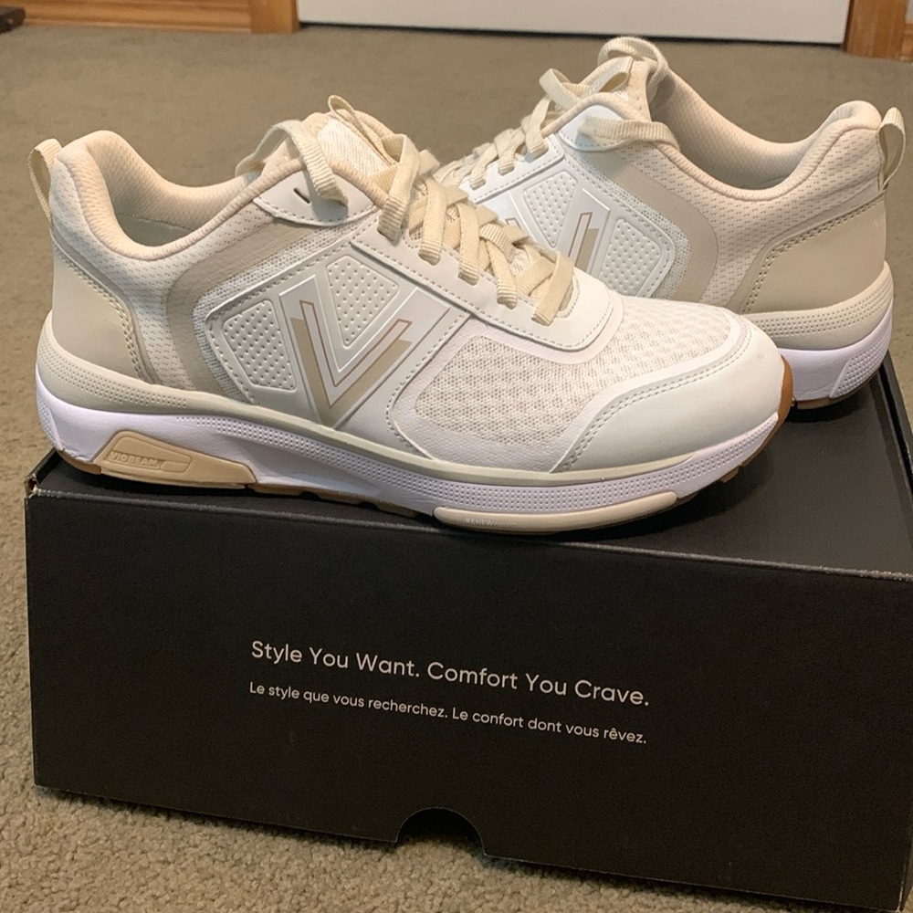 Vionic Women's Walk Strider Walking Sneakers